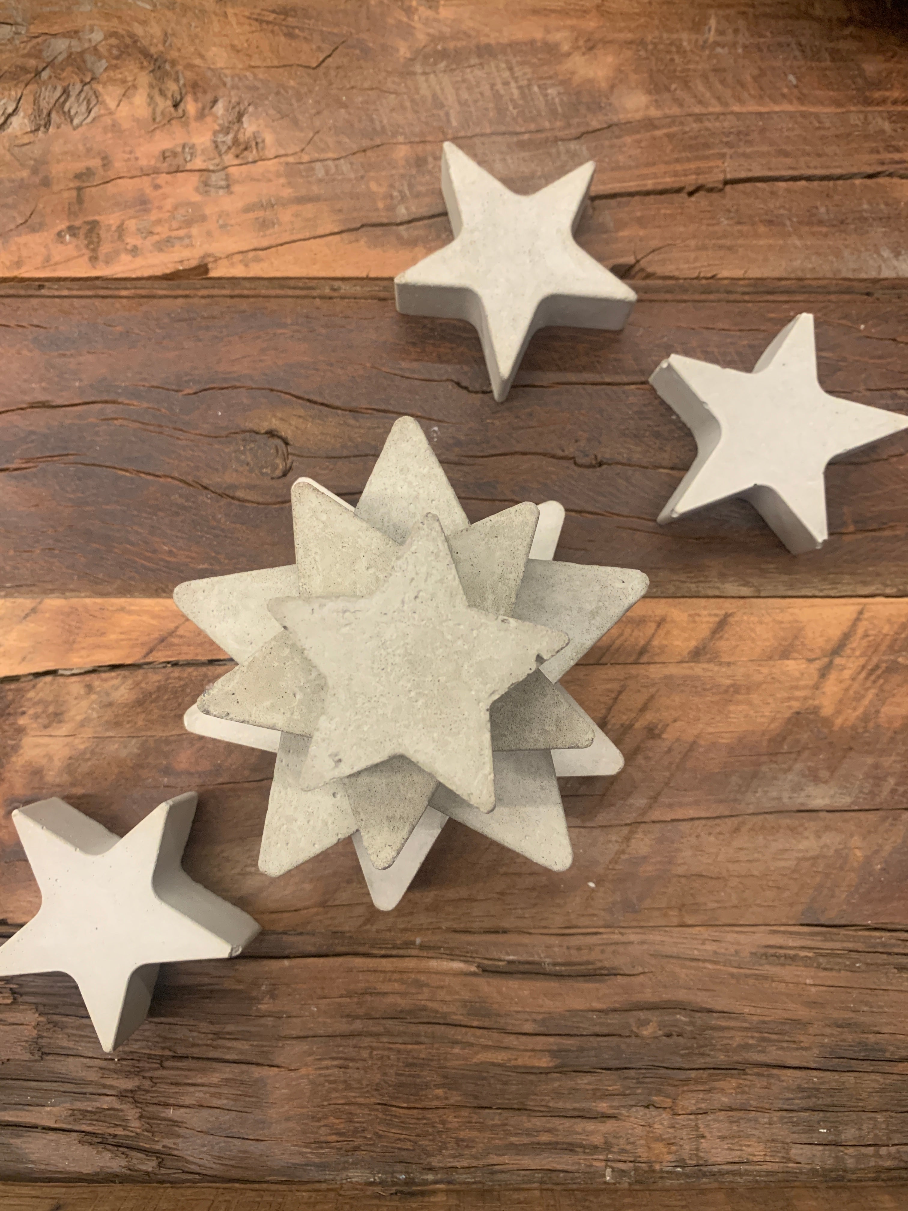 Dekorstjerne, medium